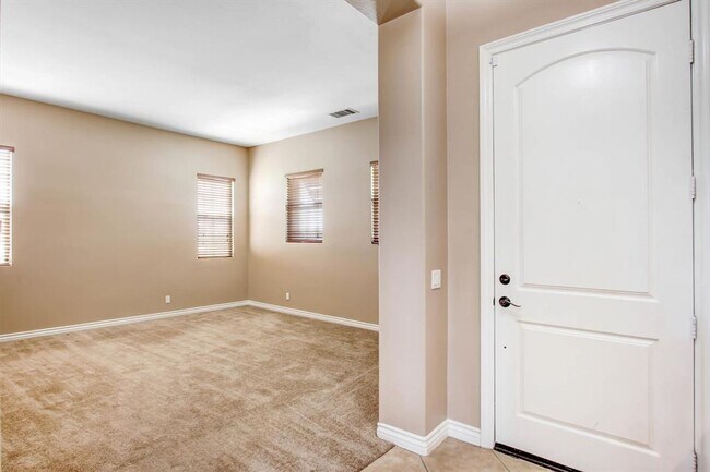 Building Photo - 81870 Fiori del Deserto Dr
