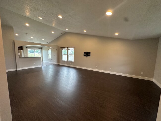 Foto del edificio - 2724 Sommersby Wy N