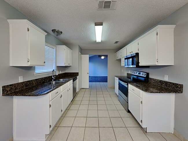 Foto del edificio - 5717 Heatherglen Terrace