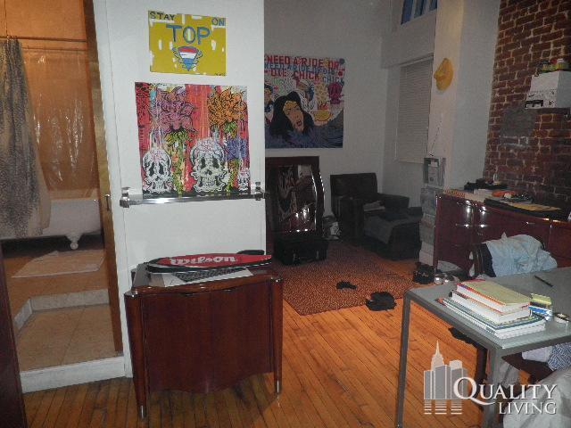 Foto del edificio - 579 Broadway