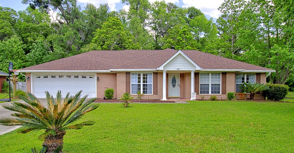Primary Photo - 321 Wexford Dr