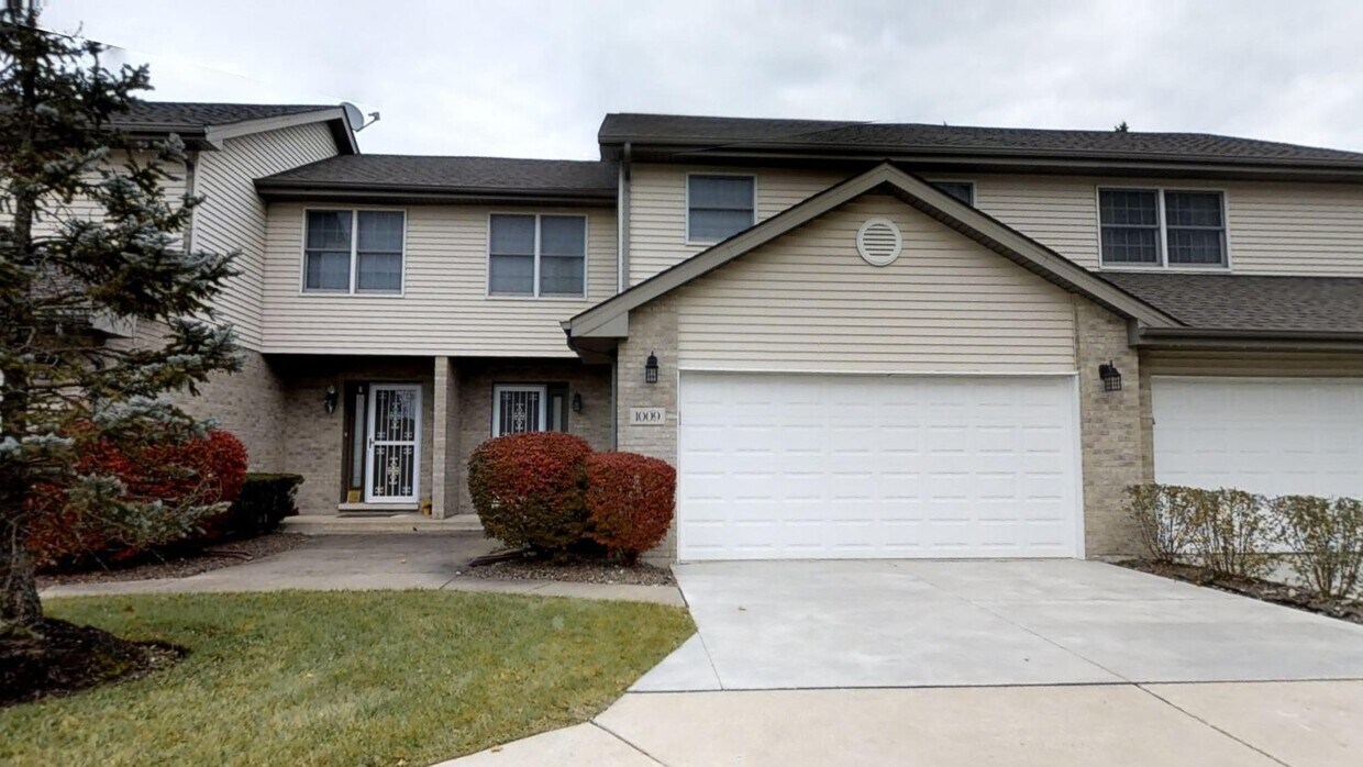 1009 Claremont Dr, Downers Grove, IL 60516 Townhome Rentals in
