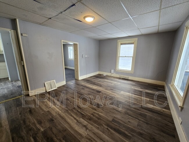 Building Photo - 119 Irving St