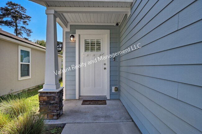 Building Photo - 11278 Margarets Landing Pl.
