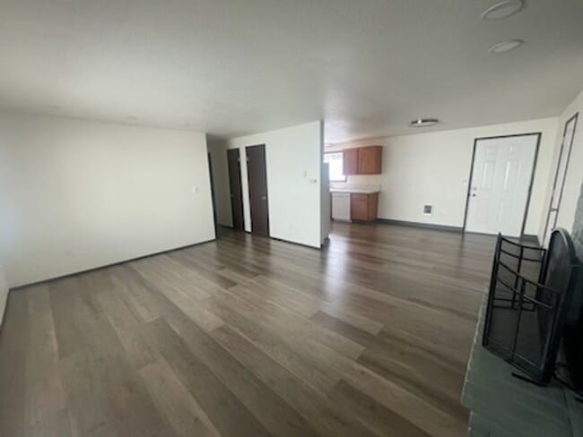 Foto del edificio - Newly Remodeled 3 Bedroom 1 Bathroom Ranch...