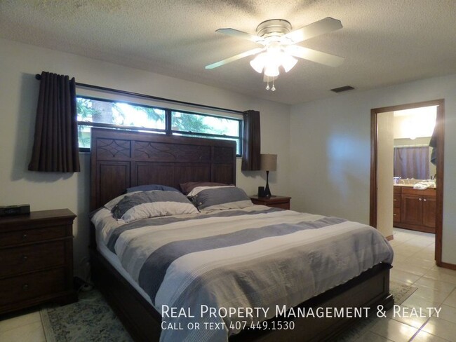 Building Photo - Big 3 BR / 2 BA Home In Lake Irma Estates