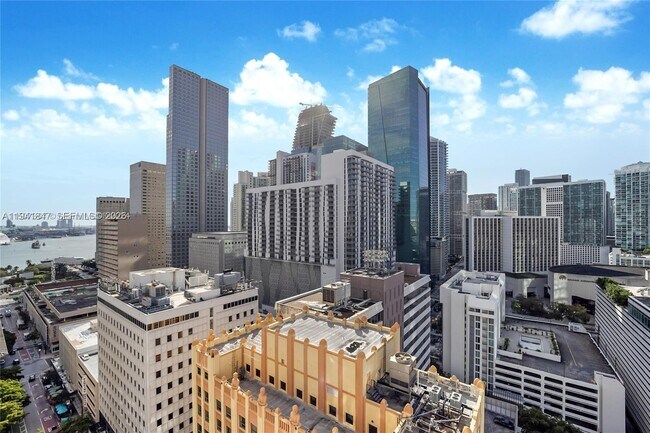 Foto del edificio - 151 SE 1st St