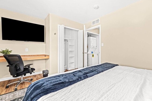 Foto del edificio - 27990 Gratiot Ave