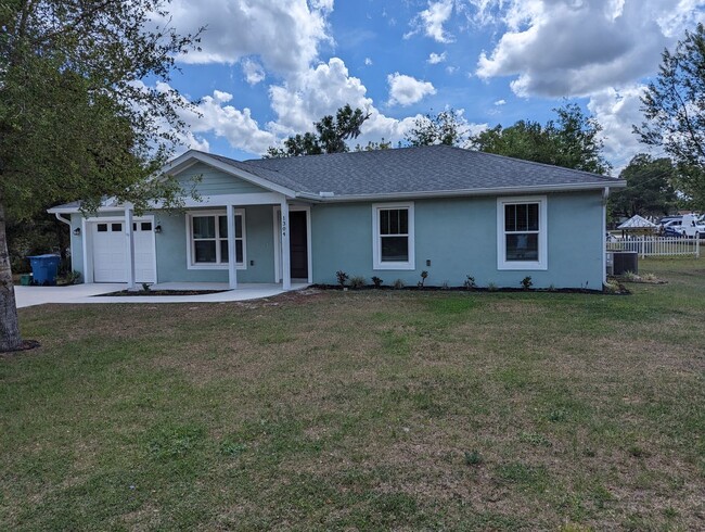 Building Photo - Beautiful Newer Home with 3 bedroom and 2 ...