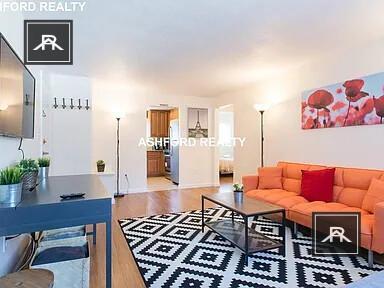 Foto del edificio - 2 bedroom in Belmont MA 02478