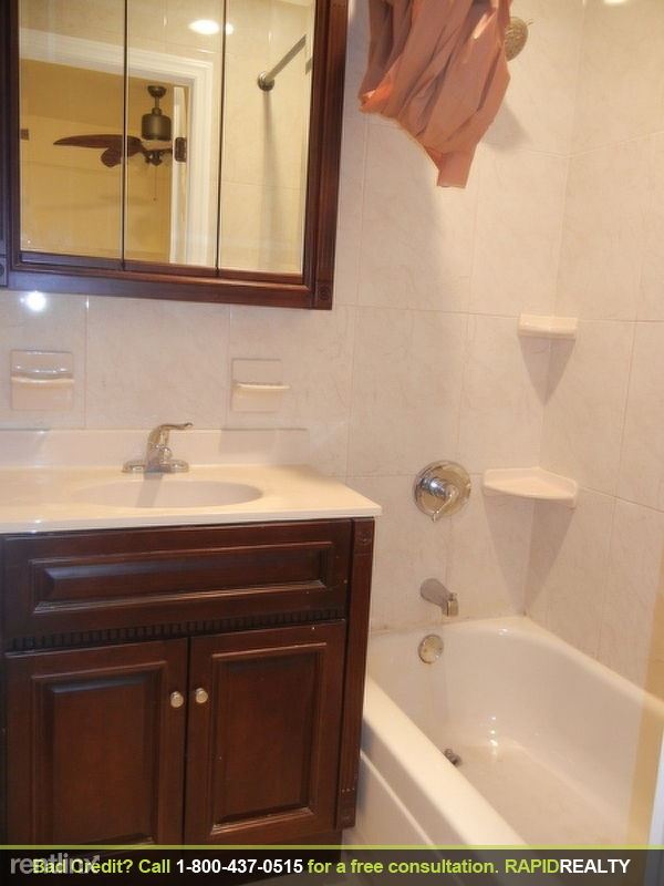 Building Photo - 823 McDonald Ave