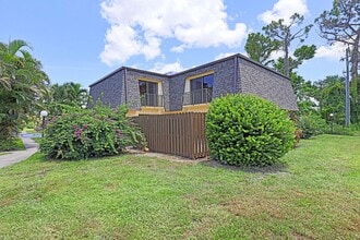 Building Photo - 5580 Malt Dr