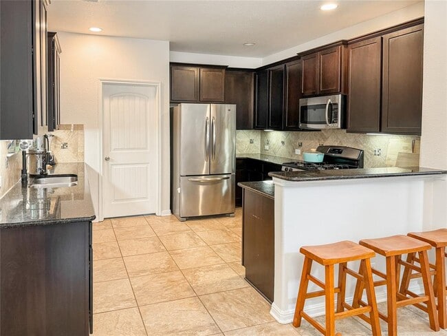 Foto del edificio - 9112 Beechnut Dr
