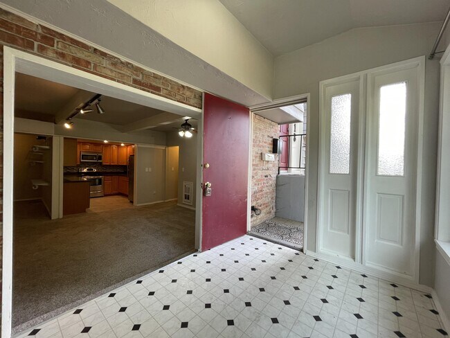 Foto del edificio - 2118 160th Pl SW