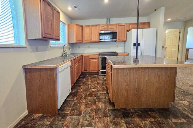 Foto del edificio - 1310 Chucker Ln