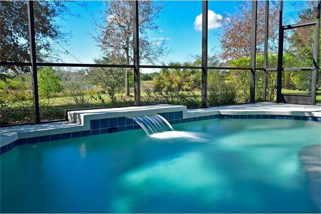 Foto del edificio - 4726 Claremont Park Dr