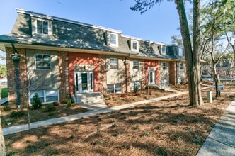 Building Photo - 410 E Virginia St