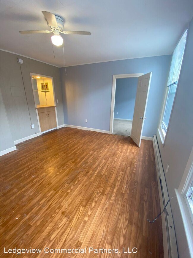 Foto del edificio - 1358 Elm St