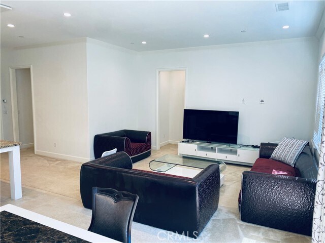 Building Photo - 117 Landover