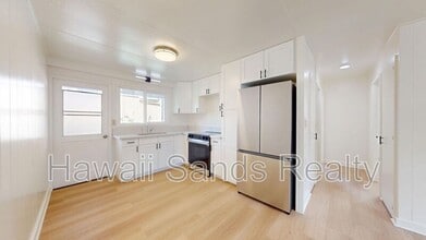 Building Photo - 2128 Gertz Ln