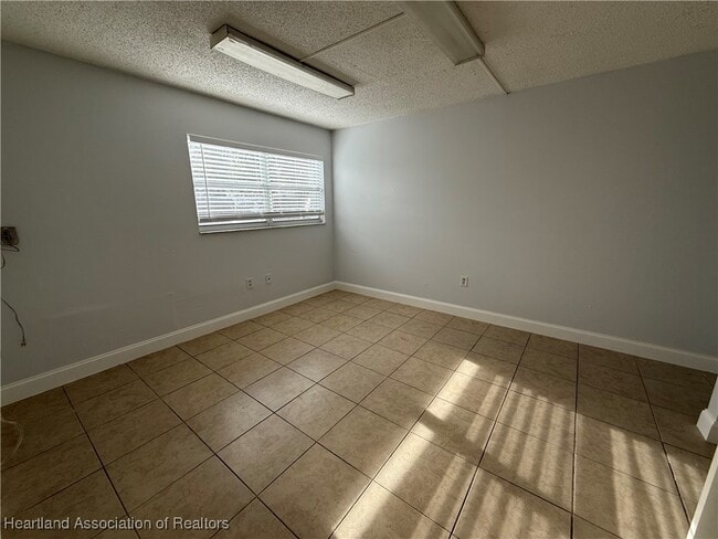 Building Photo - 249 S Commerce Ave