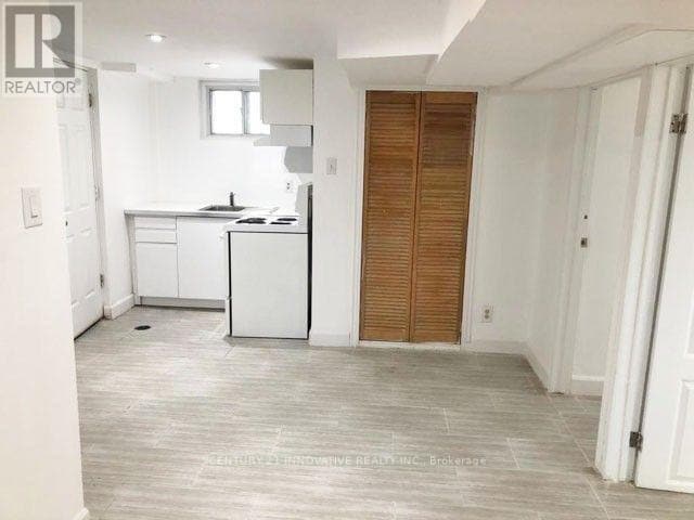 Building Photo - 42 St Dunstan Dr