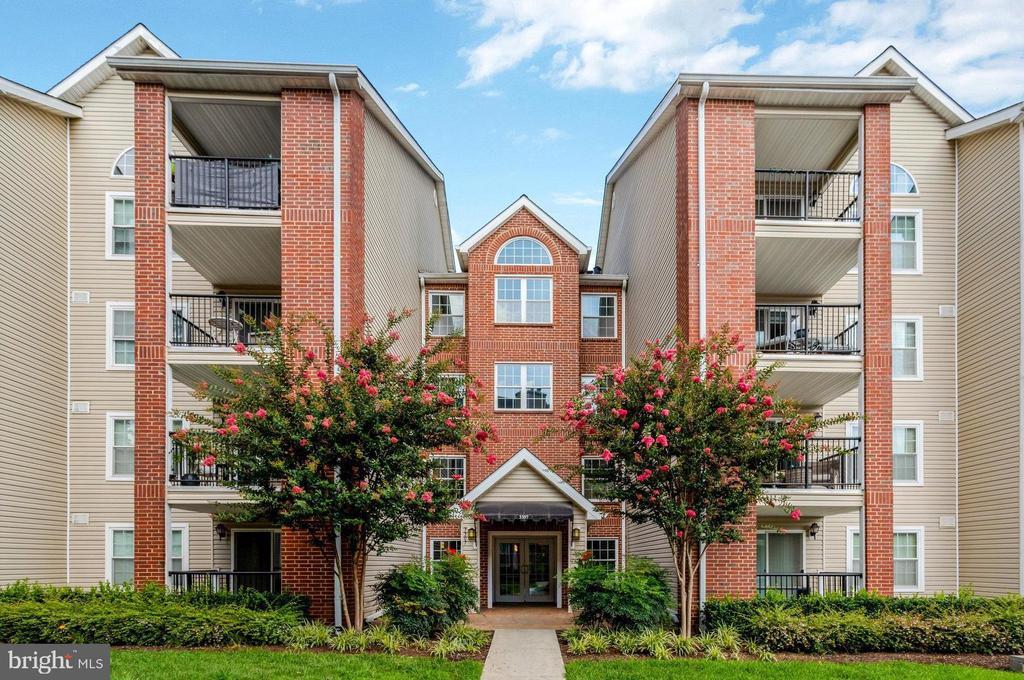Foto principal - 3307 Wyndham Cir