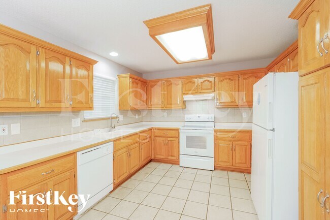 Foto del edificio - 208 S Darrowby Dr