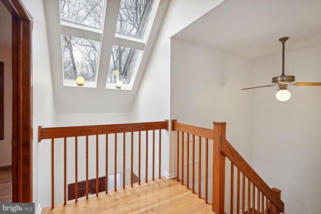 Foto del edificio - 7308 Braddock Rd