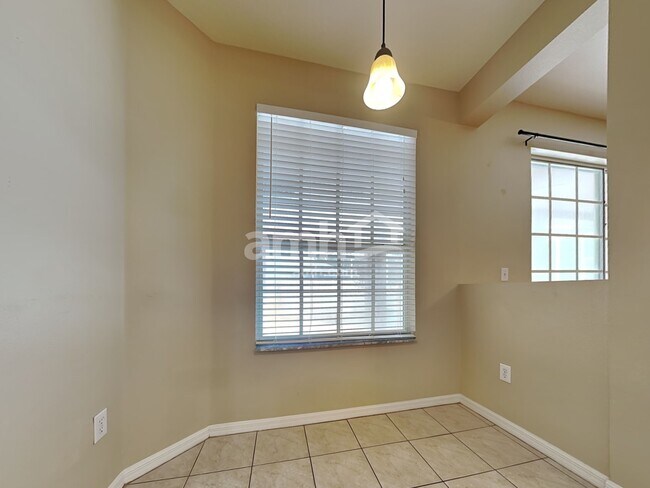 Foto del edificio - 1507 Rolling Meadow Dr