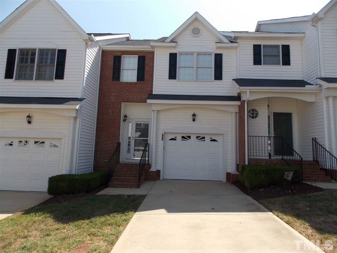 5523 Cottonrose Ln, Raleigh, NC 27606 Townhome Rentals in Raleigh NC