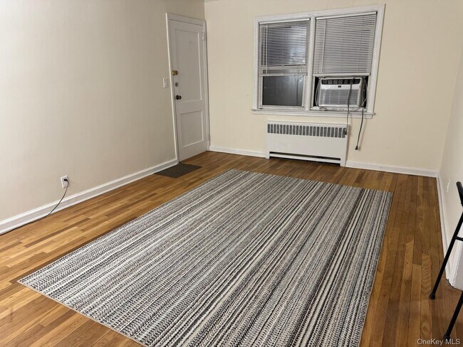 Foto del edificio - 218-11 94th Ave