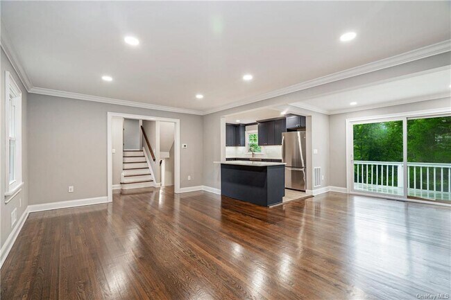 Foto del edificio - 36 Old Farm Rd