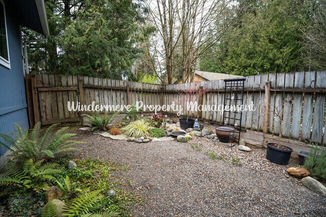 Foto del edificio - Sunny, Bright 2 bedroom in Poulsbo, Community Beach/Playground