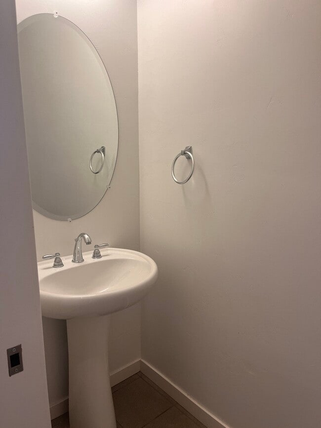 Foto del edificio - 475 Tailoff Ln