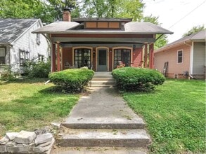 Building Photo - 856 N Salisbury St