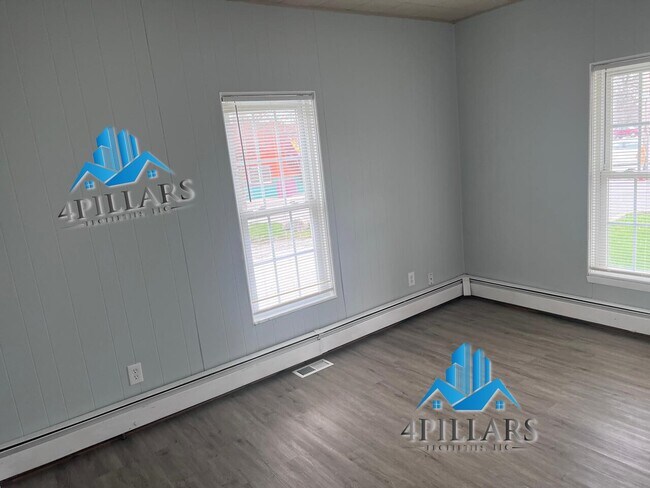 Foto del edificio - 162 W commercial AVE, Lowell