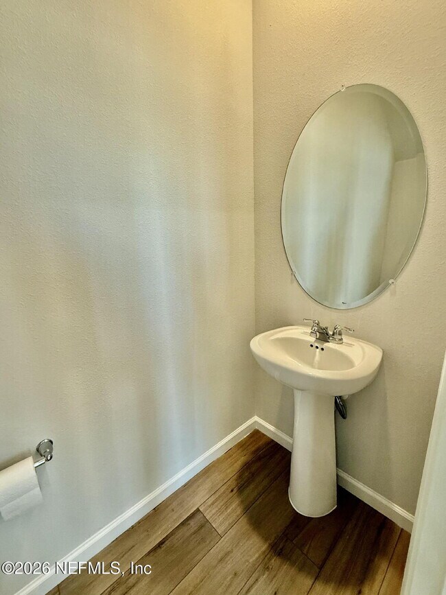 Foto del edificio - 10628 Waterfield Rd