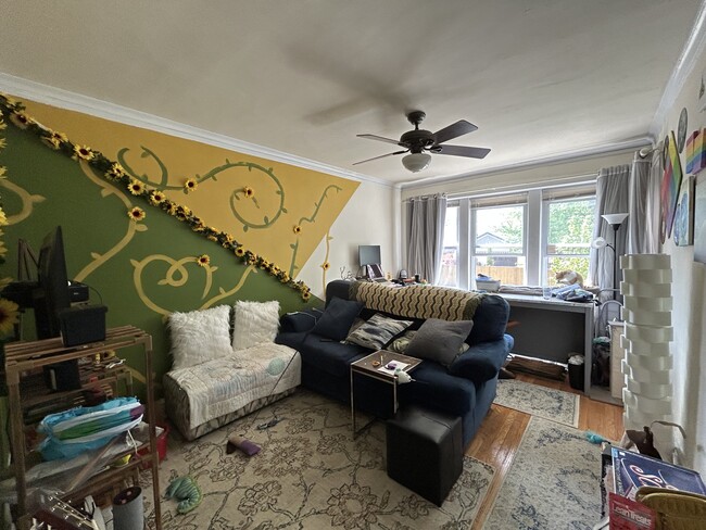 Foto del edificio - 4621 N Rockwell St