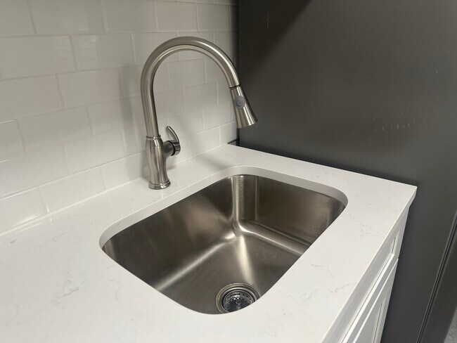 Building Photo - 500 Alma Ter