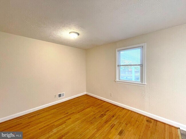 Foto del edificio - 3894 Old Washington Rd