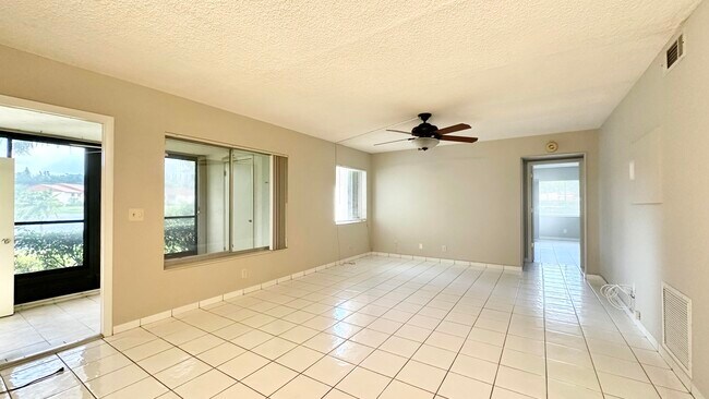 Building Photo - 4956 Sable Pine Cir