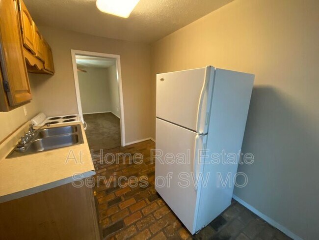 Foto del edificio - 313 W Grand St