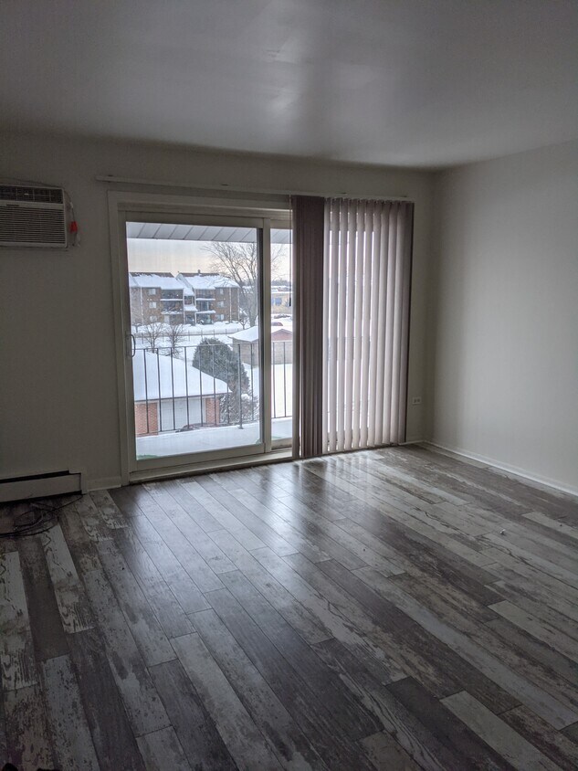 Primary Photo - 7305 W 157th St