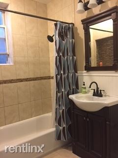 Foto del edificio - 208 E 93rd St