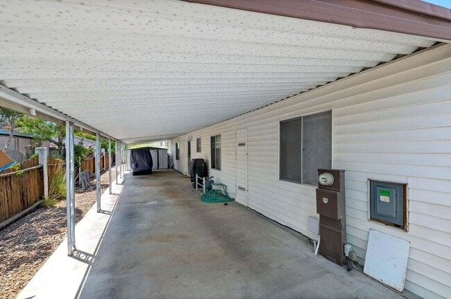 Building Photo - 73229 Adobe Springs Dr