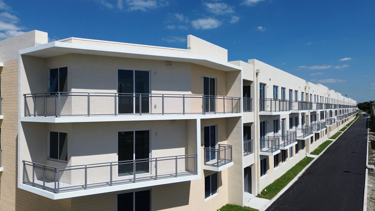 Building Photo - The Trail Lofts