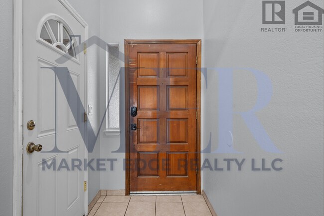 Foto del edificio - 3Bed/2Bath House in Sierra Vista! $399 MOVE-IN SPECIAL! Ready for Immediate Move-In!