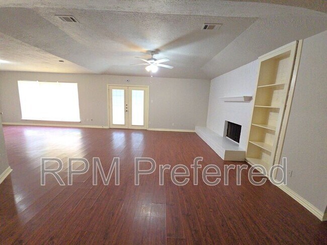 Foto del edificio - 1006 Poppets Way