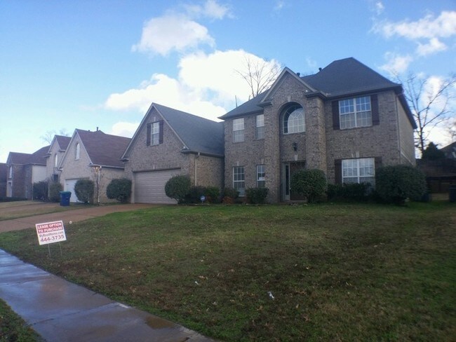 Building Photo - Incredibly Spacious 2 Story Cordova Home!